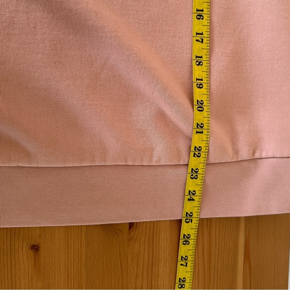 Wind River Women’s Pink Crewneck Sweatshirt – Mountain & Bear Graphic, Size M - Picture 8 of 8